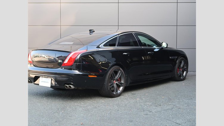 2017 認定中古車 Jaguar XJ Santorini Black 575PS R