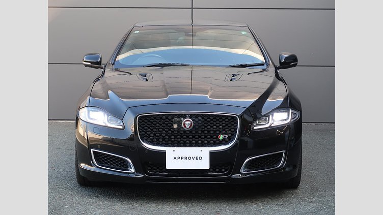 2017 認定中古車 Jaguar XJ Santorini Black 575PS R