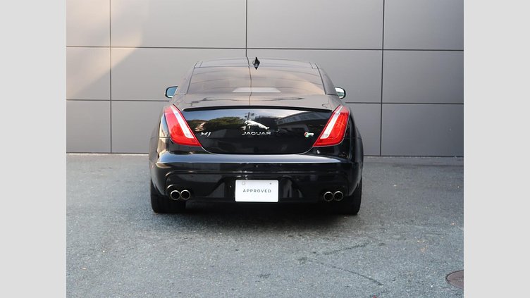 2017 認定中古車 Jaguar XJ Santorini Black 575PS R