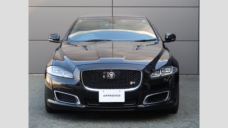 2017 認定中古車 Jaguar XJ Santorini Black 575PS R