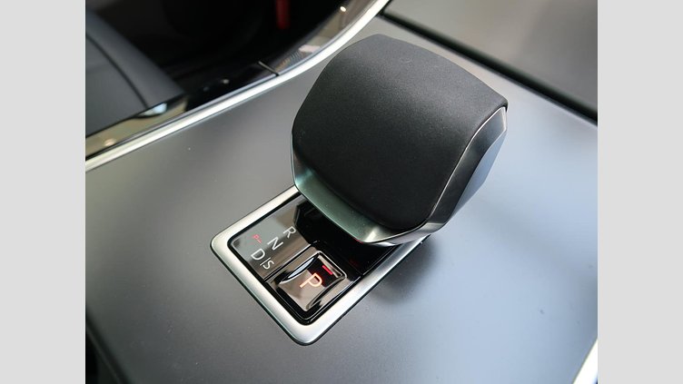 2024 認定中古車 Land Rover Range Rover Evoque Fuji White  Ｐ３００ｅ ダイナミック ＨＳＥ