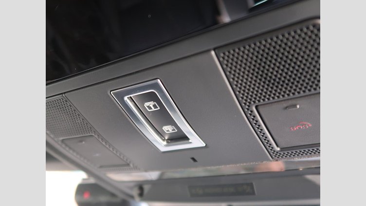 2024 認定中古車 Land Rover Range Rover Evoque Fuji White  Ｐ３００ｅ ダイナミック ＨＳＥ