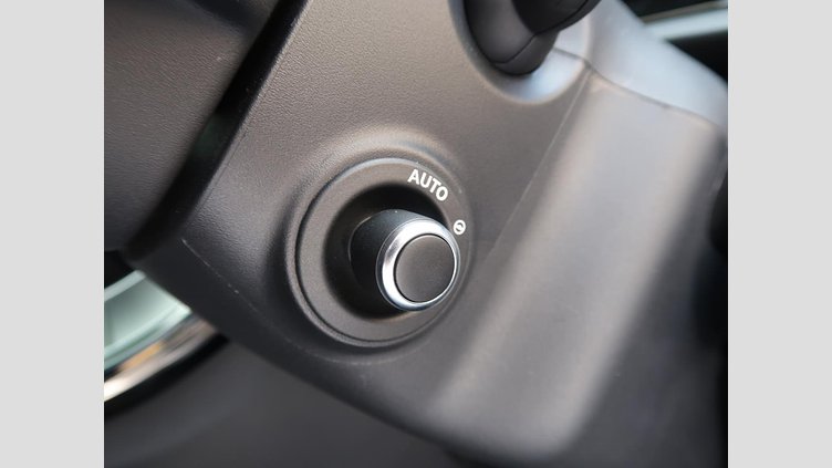 2024 認定中古車 Land Rover Range Rover Evoque Fuji White  Ｐ３００ｅ ダイナミック ＨＳＥ