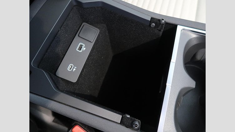 2023 認定中古車 Land Rover Discovery Sport Fuji White P250 RダイナミックS