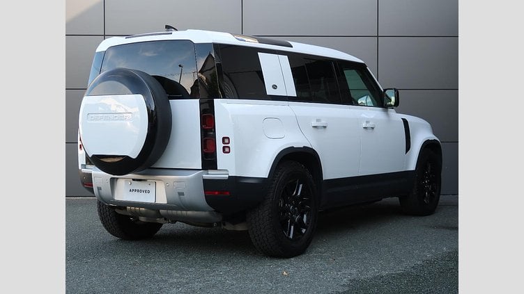 2024 認定中古車 Land Rover Defender 110 Fuji White D300 S
