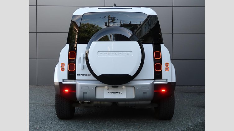 2024 認定中古車 Land Rover Defender 110 Fuji White D300 S
