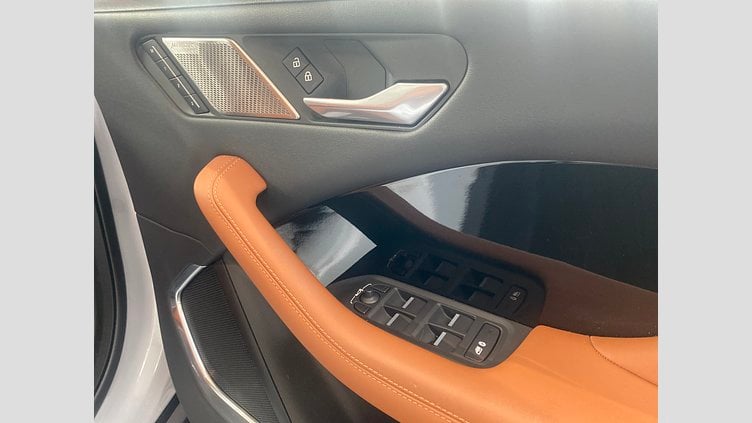 2022 認定中古車 Jaguar I-Pace Yulong White オートマチック HSE
