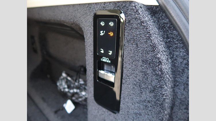 2024 認定中古車 Land Rover Range Rover Batumi Gold D300 オートバイオグラフィ