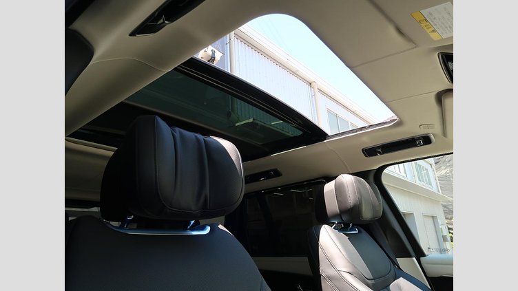 2024 認定中古車 Land Rover Range Rover Batumi Gold D300 オートバイオグラフィ