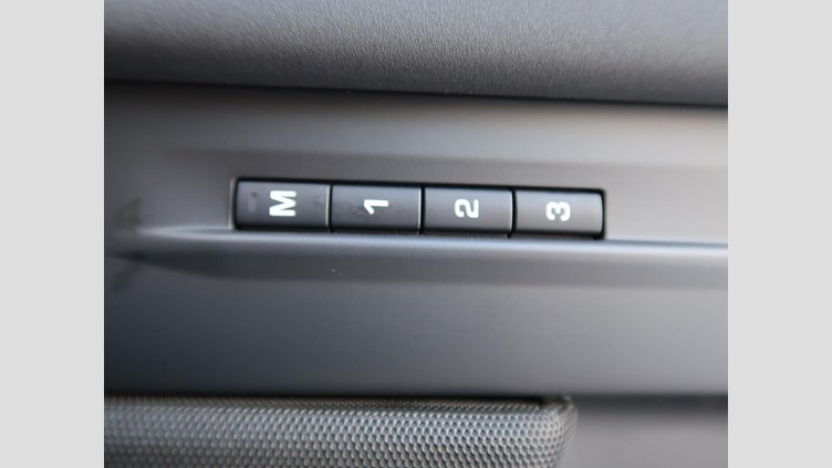 2024 認定中古車 Land Rover Range Rover Evoque Arroios Grey P200 SE