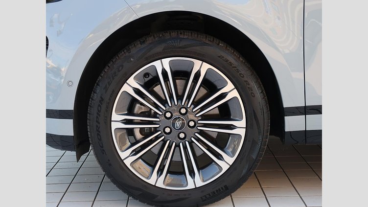 2024 認定中古車 Land Rover Range Rover Evoque Arroios Grey P200 SE