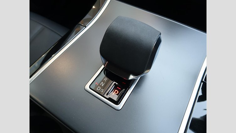 2024 認定中古車 Land Rover Range Rover Evoque Arroios Grey P200 SE