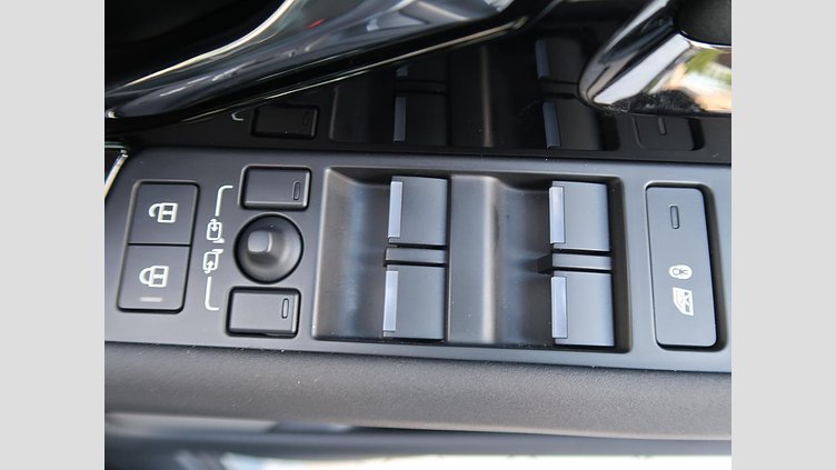 2024 認定中古車 Land Rover Range Rover Evoque Arroios Grey P200 SE