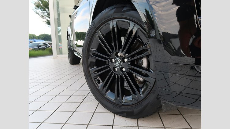 2024 認定中古車 Land Rover Range Rover Evoque Santorini Black Ｐ３００ｅ ダイナミック ＨＳＥ 