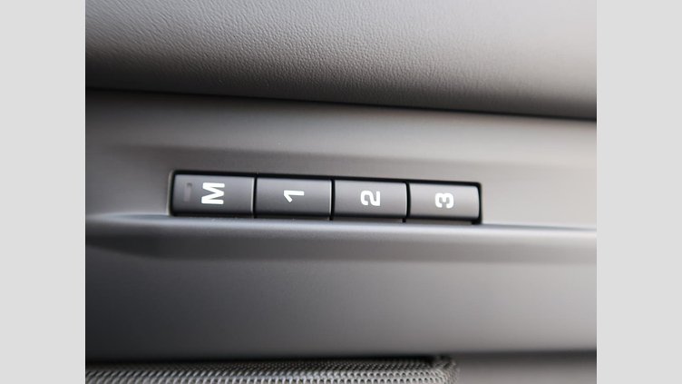 2024 認定中古車 Land Rover Range Rover Evoque Santorini Black Ｐ３００ｅ ダイナミック ＨＳＥ 