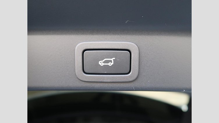 2022 認定中古車 Jaguar F-Pace Fuji White 250PS S