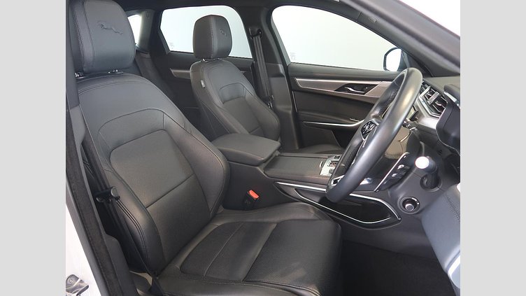 2022 認定中古車 Jaguar F-Pace Fuji White 250PS S