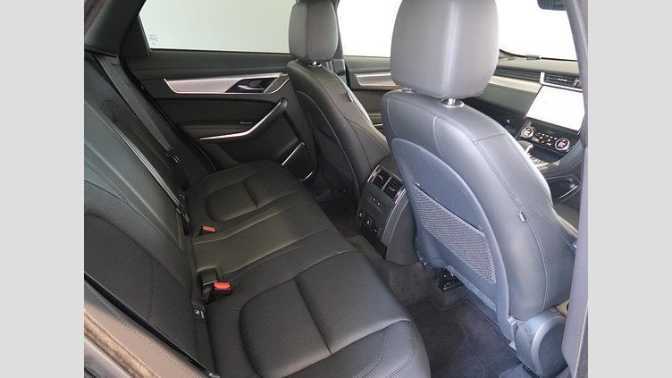 2022 認定中古車 Jaguar F-Pace Fuji White 250PS S