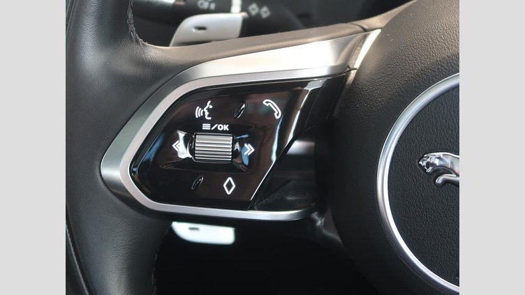 2022 認定中古車 Jaguar F-Pace Fuji White 250PS S
