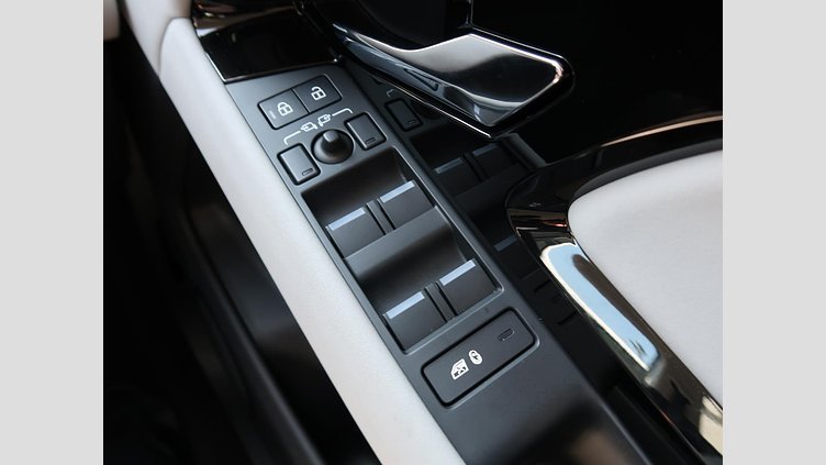 2024 認定中古車 Land Rover Range Rover Evoque Carpathian Grey D200 S