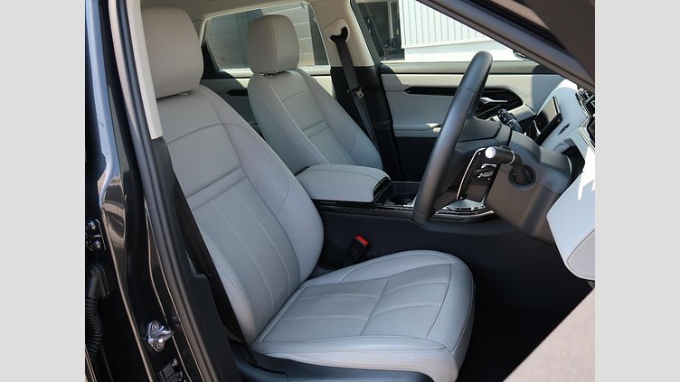 2024 認定中古車 Land Rover Range Rover Evoque Carpathian Grey D200 S