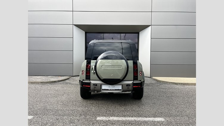 2025 SKLADOVÉ VOZIDLÁ Land Rover Defender 110 Pangea Green D250 Dynamic SE 