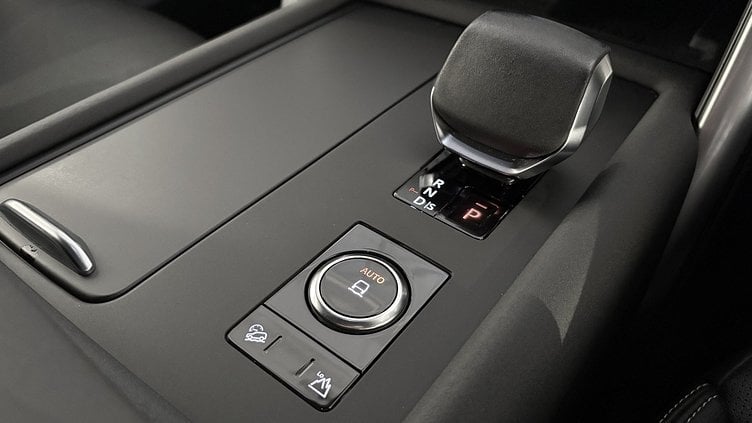 2024 Approved Land Rover Discovery BLUE D250 Dynamic SE