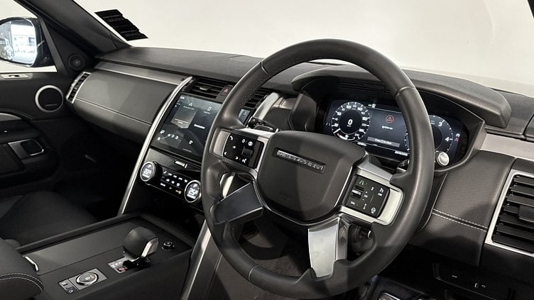 2024 Approved Land Rover Discovery BLUE D250 Dynamic SE