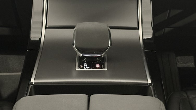 2024 Approved Land Rover Range Rover Evoque GREY P300e Dynamic SE