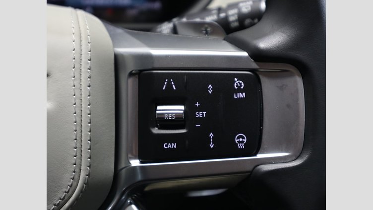 2023 認定中古車 Land Rover Discovery Yulong White AWD D300 METOROPOLITAN EDITION