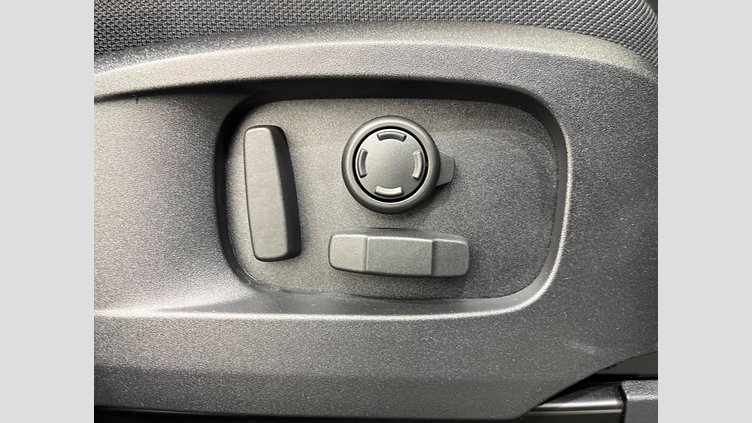 2023 認定中古車 Land Rover Defender 110 Gondwana Stone 4WD X　D300