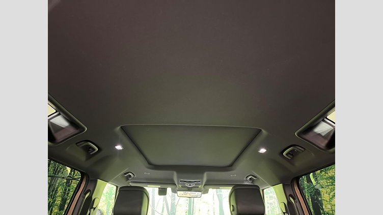 2023 認定中古車 Land Rover Defender 110 Gondwana Stone 4WD X　D300