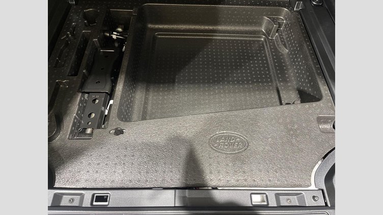 2023 認定中古車 Land Rover Defender 110 Gondwana Stone 4WD X　D300