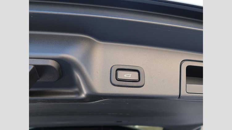 2019 認定中古車 Land Rover Range Rover Evoque Silicon Silver ガソリン
 SE