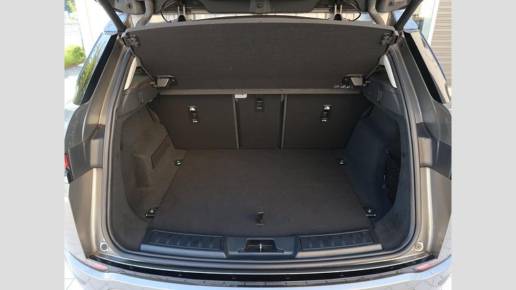 2019 認定中古車 Land Rover Range Rover Evoque Silicon Silver ガソリン
 SE