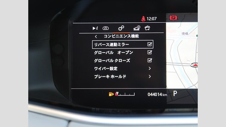 2019 認定中古車 Land Rover Range Rover Evoque Silicon Silver ガソリン
 SE