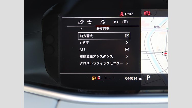 2019 認定中古車 Land Rover Range Rover Evoque Silicon Silver ガソリン
 SE