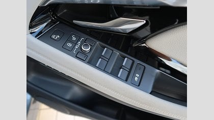 Range Rover Evoque 35