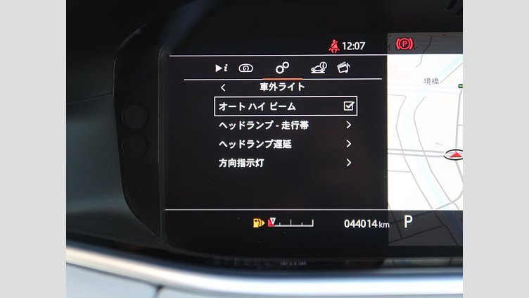2019 認定中古車 Land Rover Range Rover Evoque Silicon Silver ガソリン
 SE