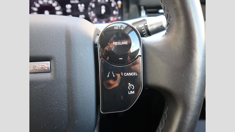 2019 認定中古車 Land Rover Range Rover Evoque Silicon Silver ガソリン
 SE