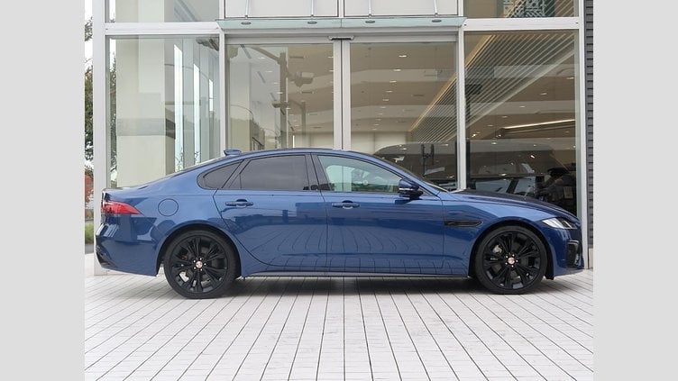 2022 認定中古車 Jaguar XF Bluefire Blue ガソリン Ｒ－ダイナミック ＨＳＥ Ｐ２５０