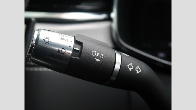 2022 認定中古車 Jaguar XF Bluefire Blue ガソリン Ｒ－ダイナミック ＨＳＥ Ｐ２５０