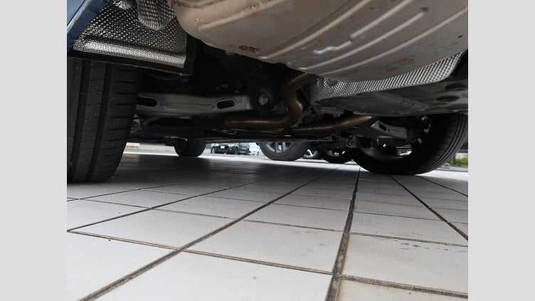 2022 認定中古車 Jaguar XF Bluefire Blue ガソリン Ｒ－ダイナミック ＨＳＥ Ｐ２５０