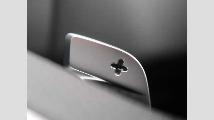 2022 認定中古車 Jaguar XF Bluefire Blue ガソリン Ｒ－ダイナミック ＨＳＥ Ｐ２５０