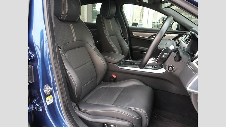 2022 認定中古車 Jaguar XF Bluefire Blue ガソリン Ｒ－ダイナミック ＨＳＥ Ｐ２５０