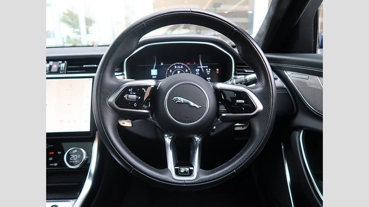 2022 認定中古車 Jaguar XF Bluefire Blue ガソリン Ｒ－ダイナミック ＨＳＥ Ｐ２５０