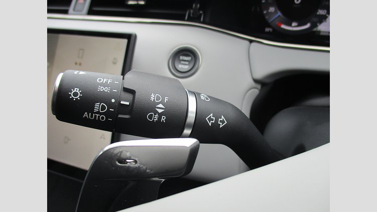 2025 認定中古車 Land Rover Range Rover Evoque Fuji White PHEV Autobiography