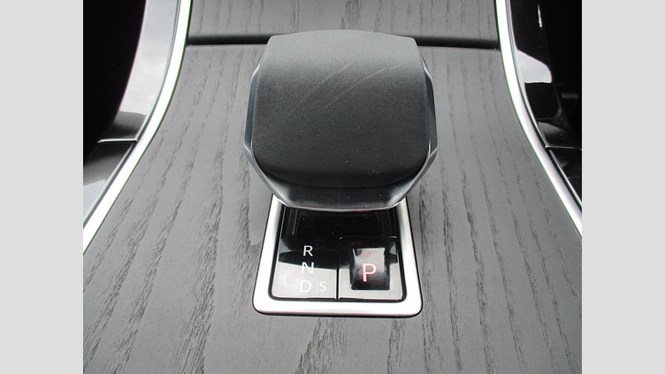 2025 認定中古車 Land Rover Range Rover Evoque Fuji White PHEV Autobiography