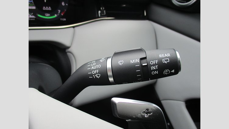 2025 認定中古車 Land Rover Range Rover Evoque Fuji White PHEV Autobiography