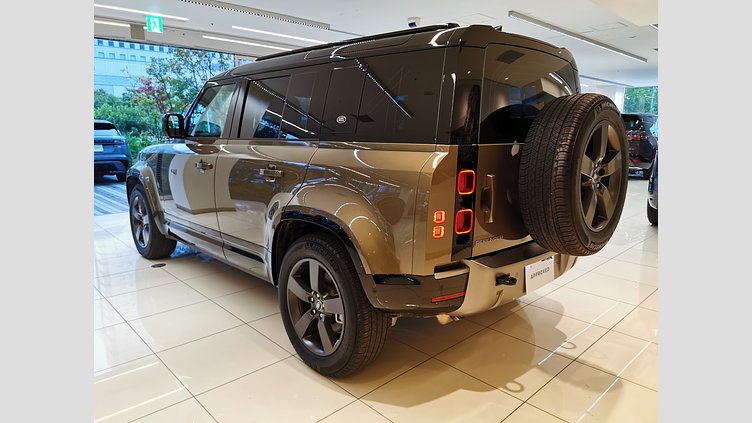 2023 認定中古車 Land Rover Defender 110 Gondwana Stone 3.0L　ディーゼルターボ XダイナミックSE　D300